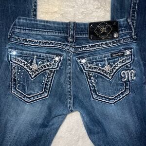 Low Rise Rhinestone Embellished Miss Me Jeans Size 25 Style No. JE5453B7R